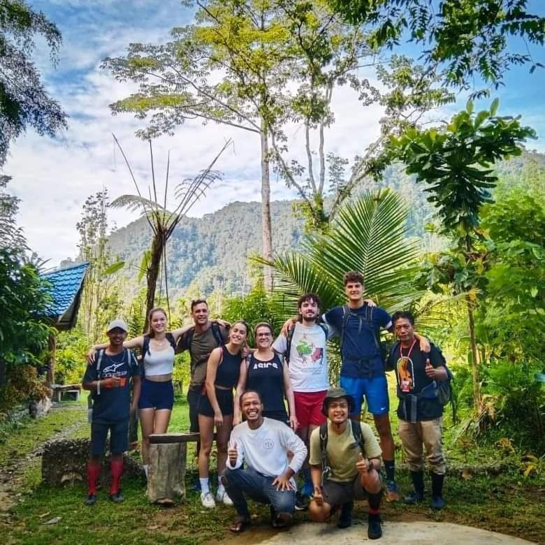 Batu Kapal Guest House & Jungle Trekking Bukit Lawang Exteriér fotografie
