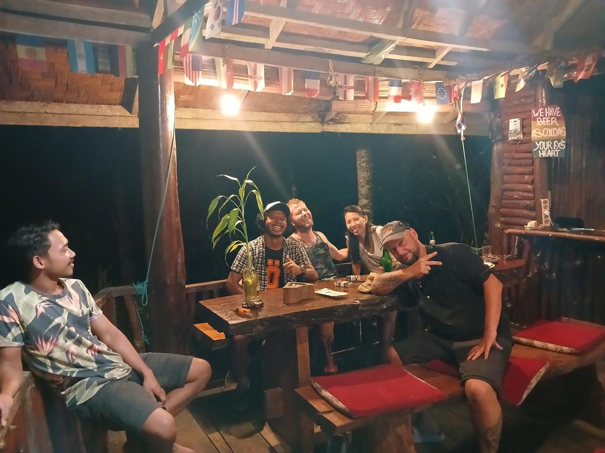 Batu Kapal Guest House & Jungle Trekking Bukit Lawang Exteriér fotografie